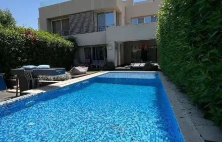 5BR Townhouse + Pool + Nanny Room
